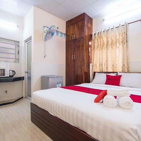 Reddoorz Near Khu Che Xuat Tan Thuan 2 Hotel Ho Chi Minh City Exterior photo