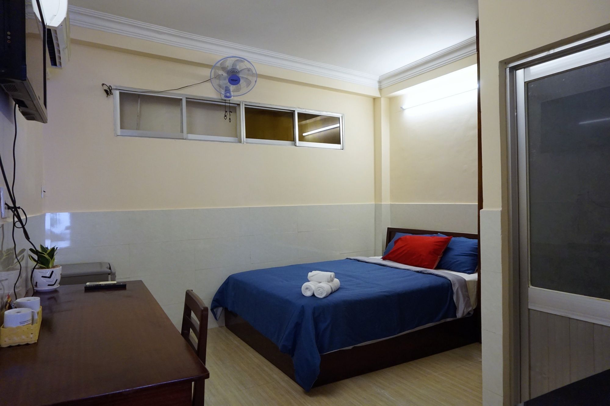 Reddoorz Near Khu Che Xuat Tan Thuan 2 Hotel Ho Chi Minh City Exterior photo