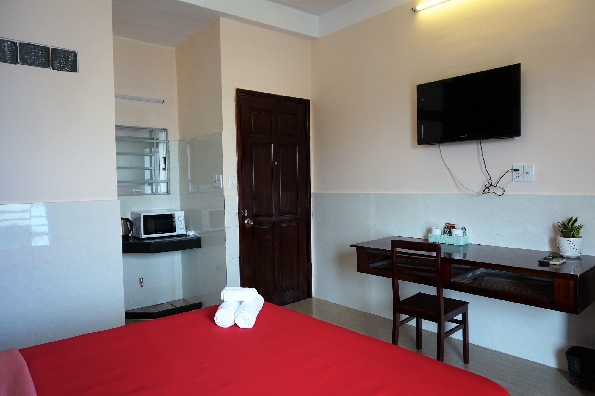 Reddoorz Near Khu Che Xuat Tan Thuan 2 Hotel Ho Chi Minh City Exterior photo